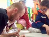 ¡Gratis! Ahora los niños pueden aprender inglés en las Plazas de Mercado